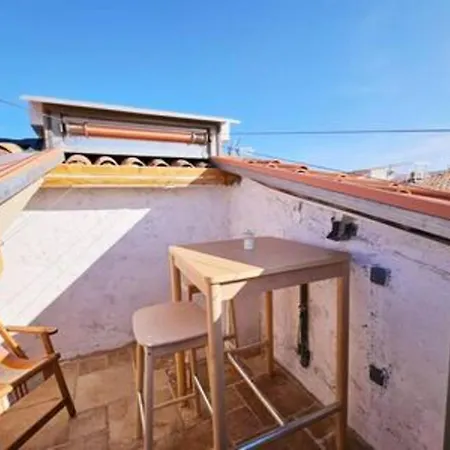 Le Godart - Au Coeur Du Vieil بيت للعطل *