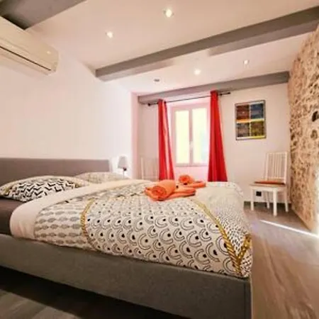 Le Godart - Au Coeur Du Vieil بيت للعطل أنتيب