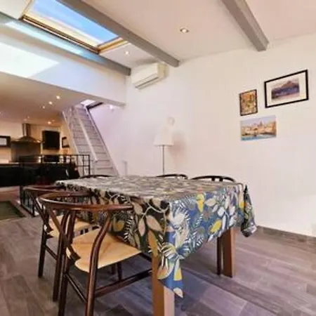 Le Godart - Au Coeur Du Vieil